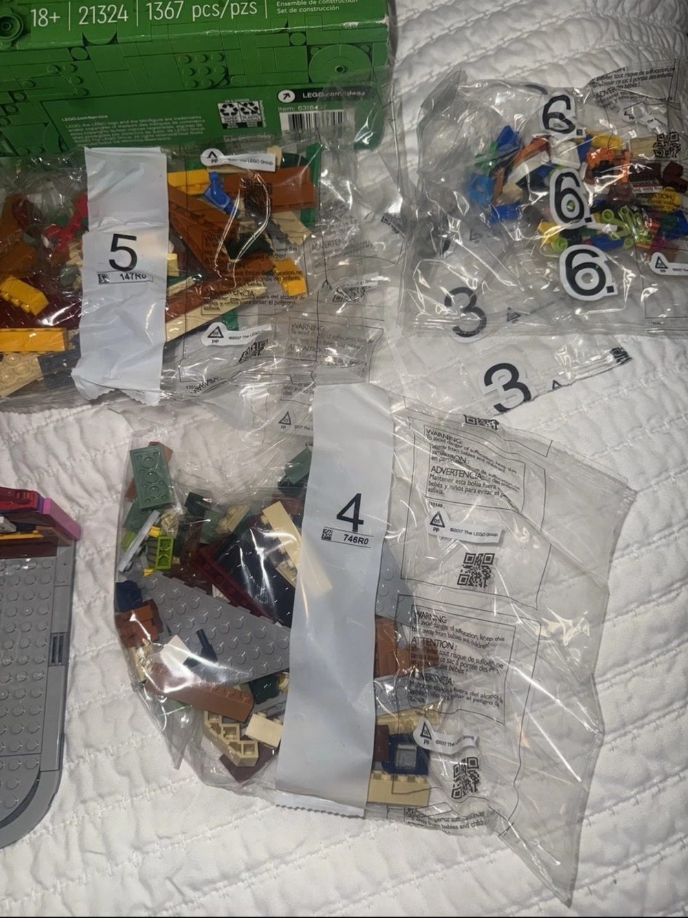 LEGO Ideas: 123 Sesame Street (21324) W/ BOX & Manual (See details) RARE RETIRED - Picture 9 of 16
